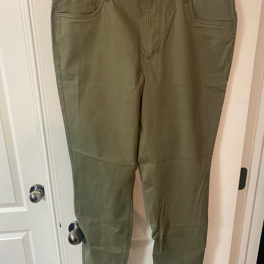 LOFT Green Chinos Cotton-Blend Straight-Leg Pants